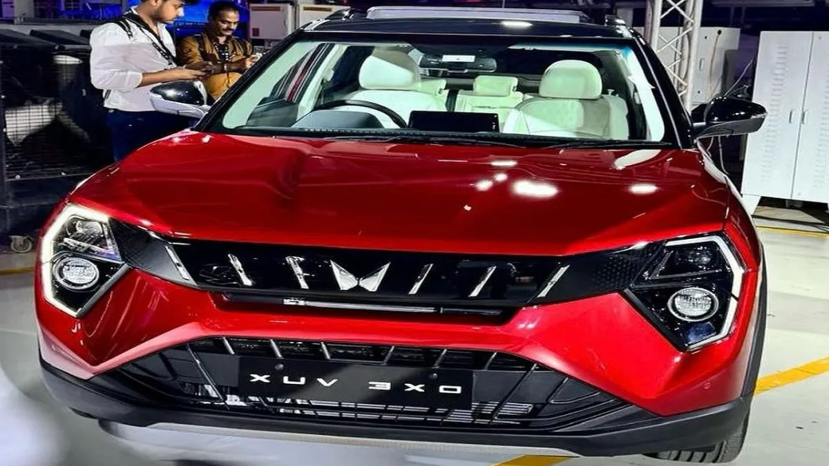 Mahindra XUV3XO REVX