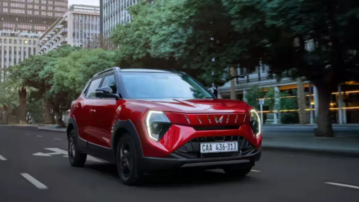Mahindra XUV3XO REVX